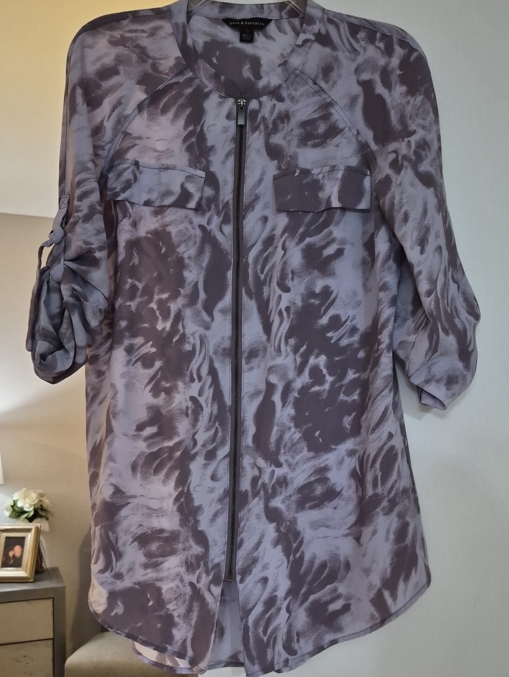 Rock & Republic Lavender Marble-Print Zip Tunic Blouse